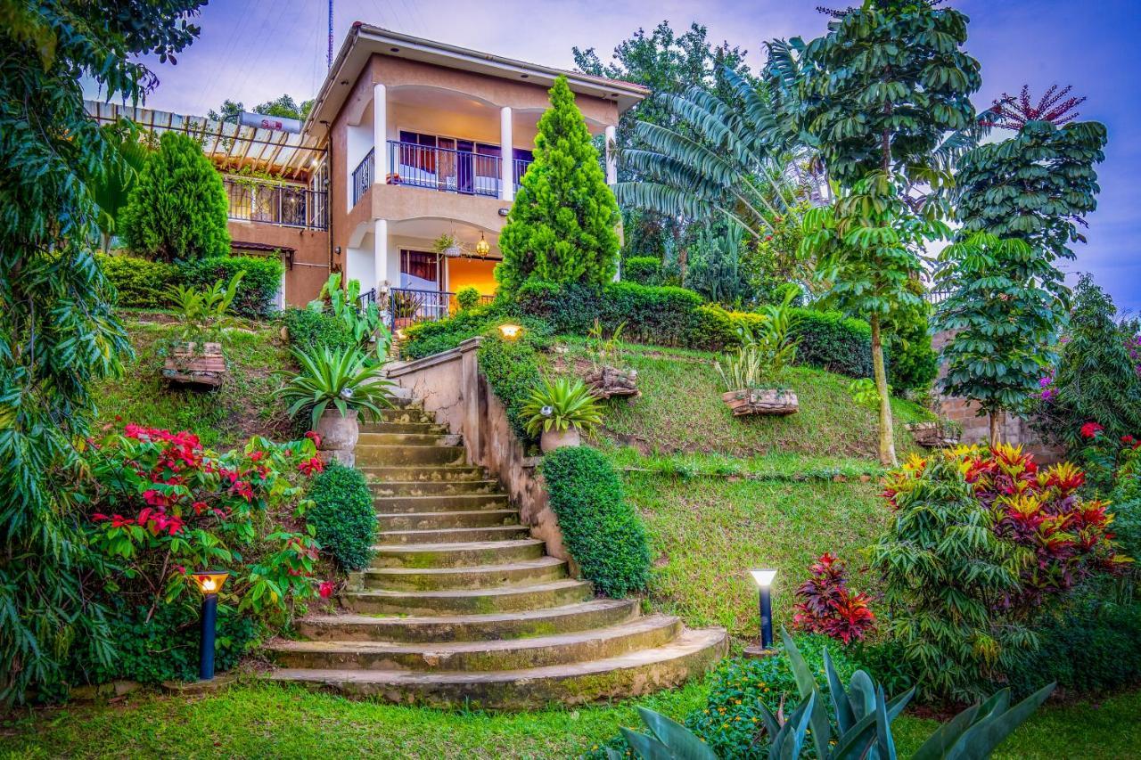 Bed and Breakfast Ewange - A Casa Mia Kampala Exteriér fotografie